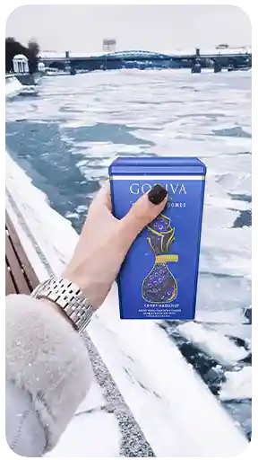 Ürün kimliğini öne çıkaran fotogerçekçi gıda ambalajı renderı